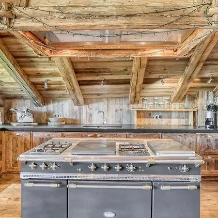 Chalet Javen - 520m2 Avec Piscine Chauffee Et Cinema *