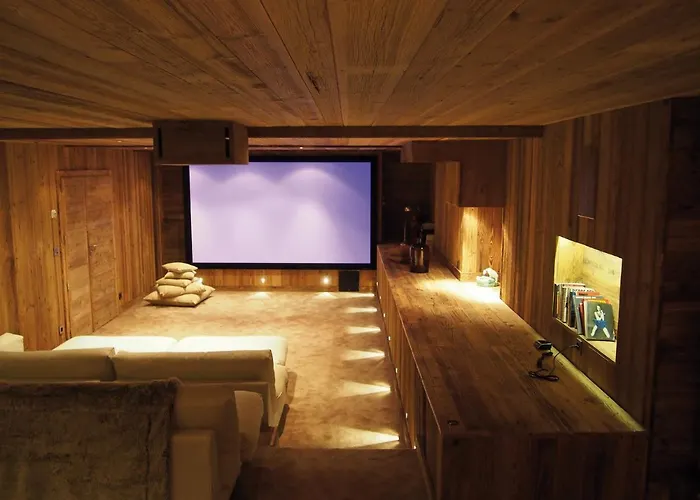 Javen - 520m2 Avec Piscine Chauffee Et Cinema Chalet Megève